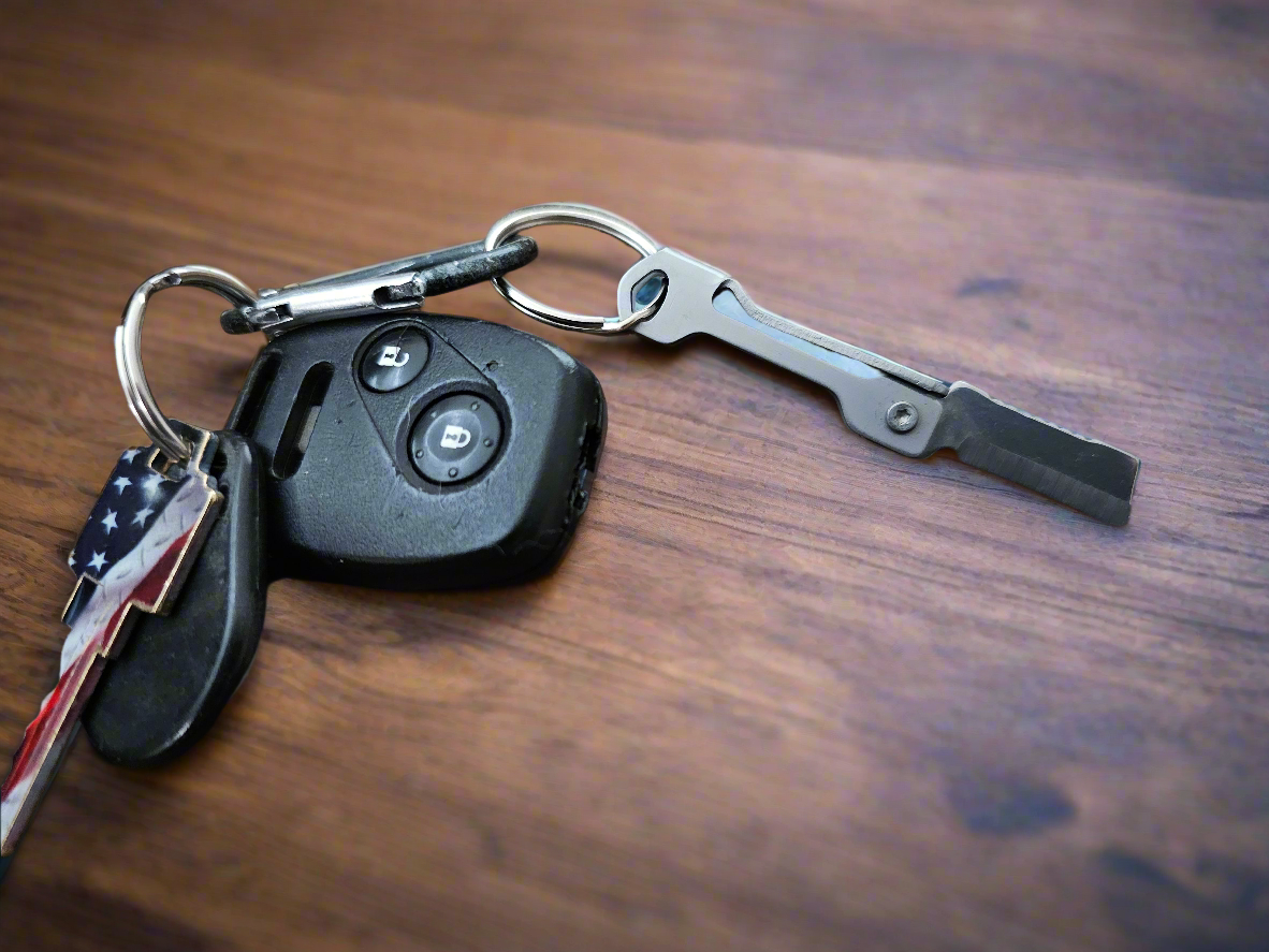 Keychain Emergency Knife